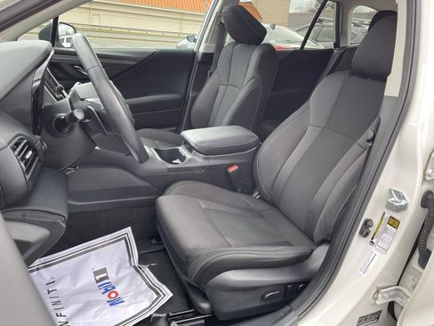 Used 2024 Subaru Outback Premium image 15