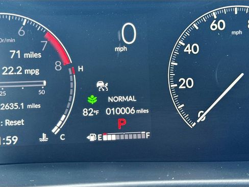 Used 2025 Honda Ridgeline TrailSport image 12