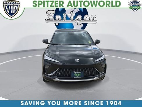 Used 2024 Buick Envista Sport Touring FWD image 3