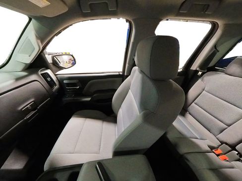 Used 2018 Chevrolet Silverado 1500 LT w/ All Star Edition image 37