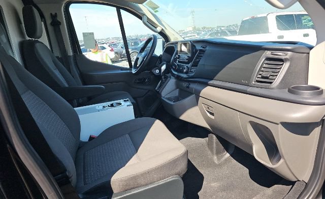 Used 2023 Ford Transit 250 Low Roof AWD image 6