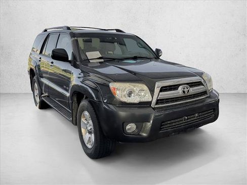 Used 2009 Toyota 4Runner SR5 AWD/4WD image 3