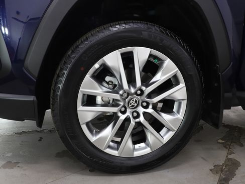 Used 2025 Toyota RAV4 XLE Premium w/ Weather Package AWD/4WD image 34