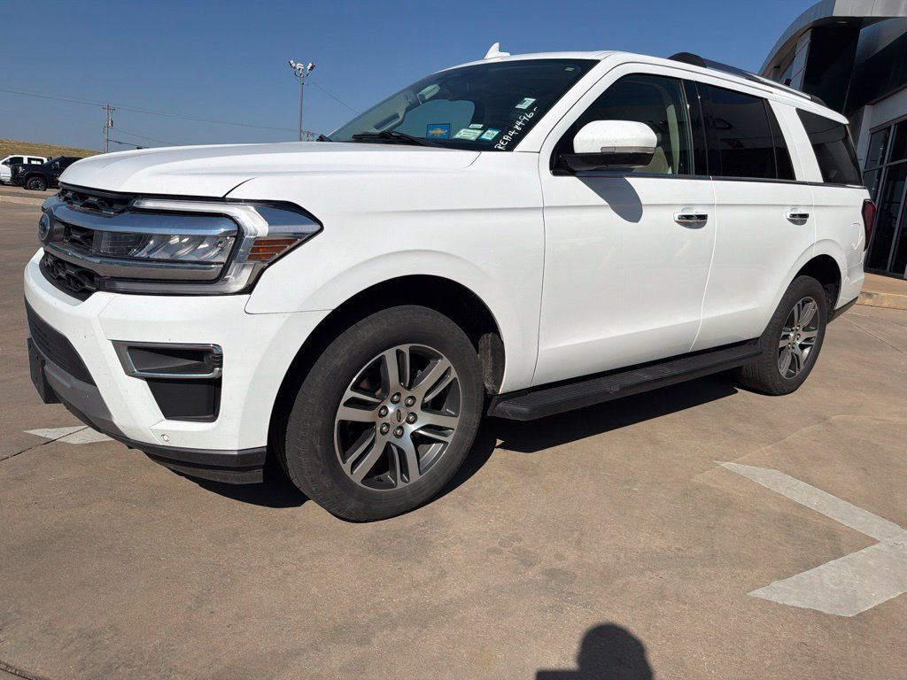 Used 2024 Ford Expedition Limited AWD/4WD image 8