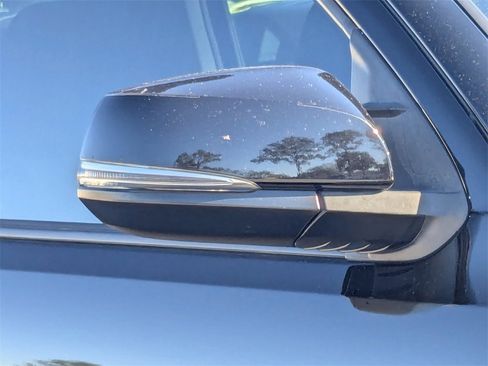 Used 2022 Toyota Tacoma TRD Sport image 12