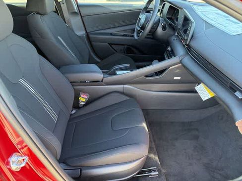 New 2026 Hyundai Elantra Sport FWD image 18