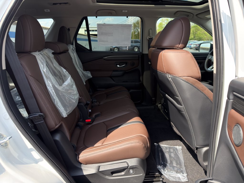 New 2026 Honda Pilot Touring image 23