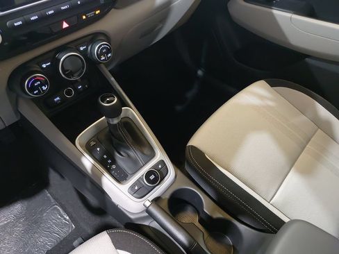 New 2026 Hyundai Venue SEL FWD image 26