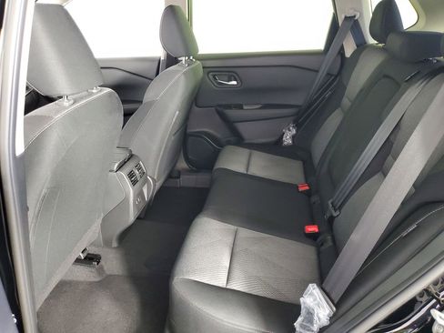 Used 2025 Nissan Rogue SV FWD image 13