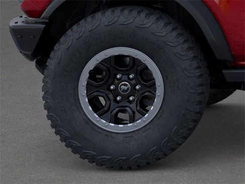 New 2025 Ford Bronco Badlands image 21
