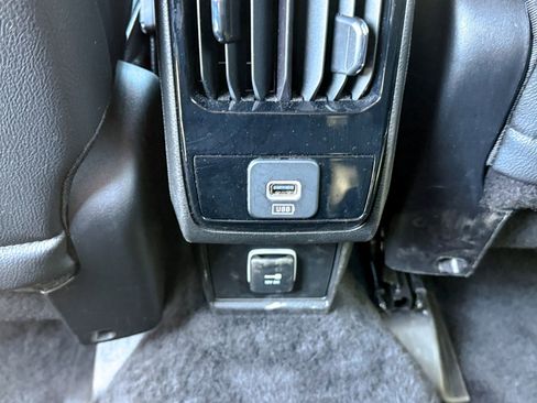 Used 2025 Jeep Compass Latitude AWD/4WD image 24