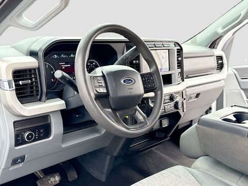 Certified 2024 Ford F250 XLT AWD/4WD image 4