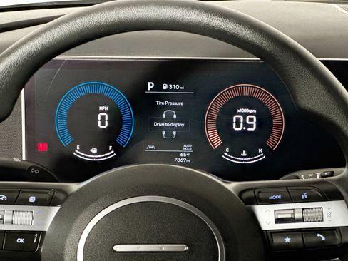 Used 2025 Hyundai Santa Cruz SE image 34