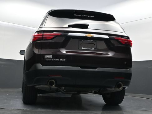 Used 2023 Chevrolet Traverse LT AWD/4WD image 46