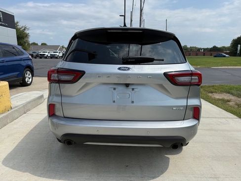 Used 2023 Ford Escape ST-Line w/ Tech Pack #1 AWD/4WD image 6