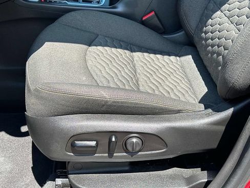 Used 2020 Chevrolet Equinox LT w/ LPO, Floor Liner Package FWD image 16