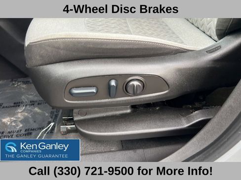 Used 2022 Chevrolet Equinox LS w/ LS Convenience Package image 28