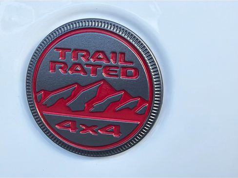 Used 2024 Jeep Wrangler Rubicon image 11