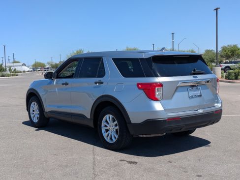 Used 2020 Ford Explorer 4WD image 3