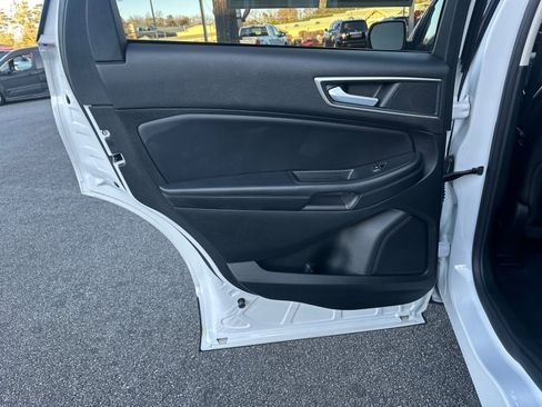 Used 2024 Ford Edge SEL image 21