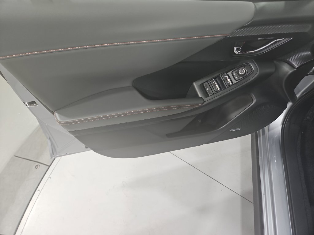 New 2026 Subaru Crosstrek 2.5i Limited AWD/4WD image 10