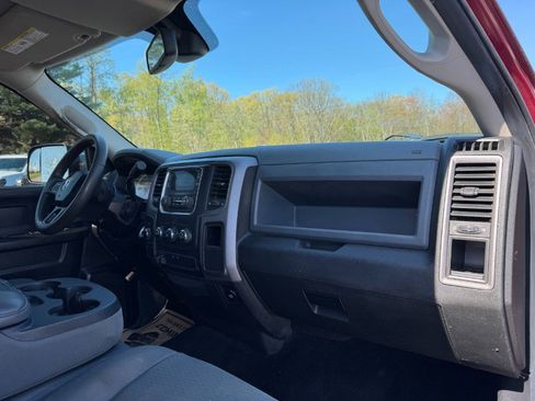 Used 2014 RAM 1500 ST w/ SXT Appearance Group AWD/4WD image 19