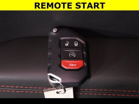 New 2025 Jeep Gladiator Rubicon image 11