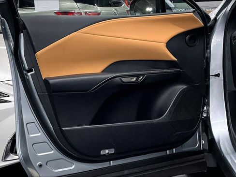 Used 2025 Lexus RX 350h w/ Convenience Package image 21