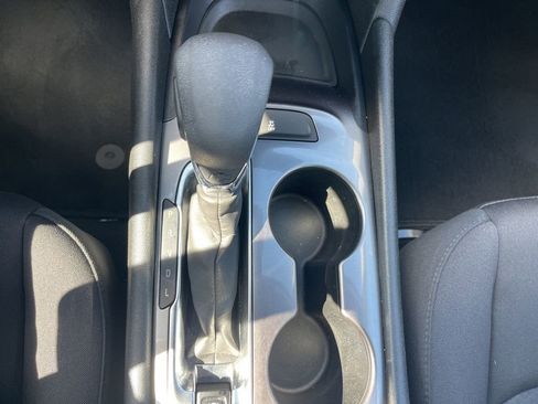 Used 2023 Chevrolet Malibu LS image 17