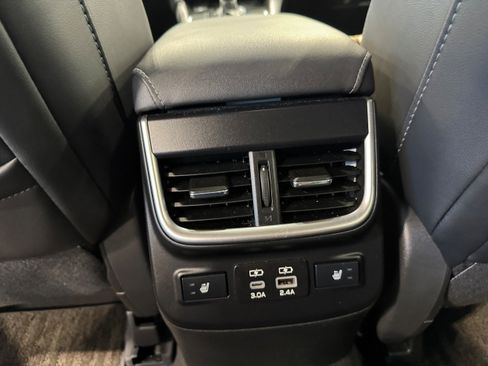 Used 2024 Subaru Outback Limited AWD/4WD image 13
