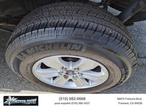 Used 2015 Ford F150 XLT w/ Trailer Tow Package image 21