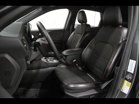 Used 2023 Ford Escape ST-Line w/ Tech Pack #1 FWD image 5