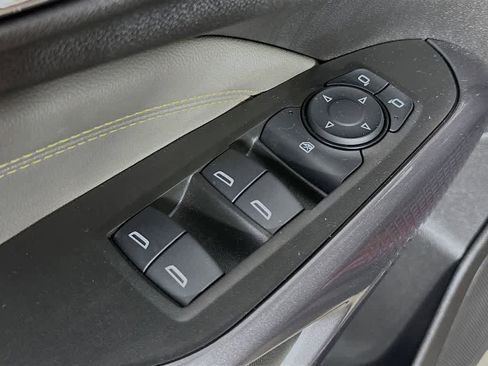 Used 2024 Chevrolet Trax ACTIV w/ Driver Confidence Package FWD image 28