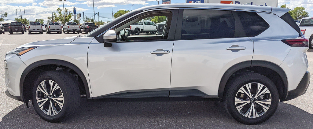 Used 2023 Nissan Rogue SV AWD/4WD image 5