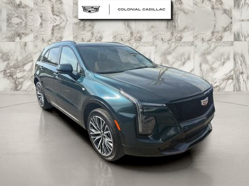 Certified 2025 Cadillac XT4 Sport AWD/4WD image 7