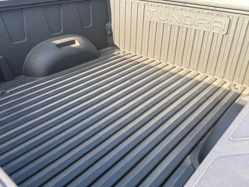 Used 2025 Toyota Tundra SR5 AWD/4WD image 10