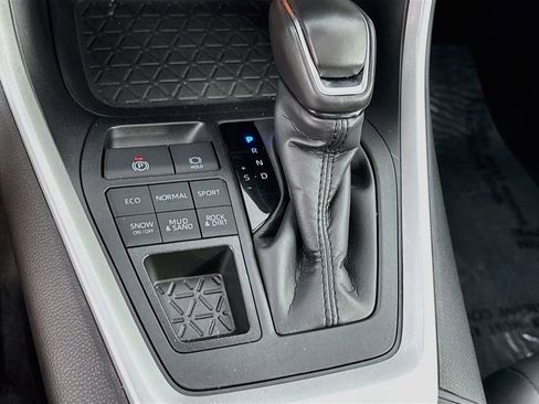 Used 2025 Toyota RAV4 XLE Premium AWD/4WD image 23