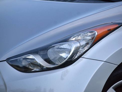 Used 2012 Hyundai Elantra GLS w/ Preferred Pkg 3 image 37