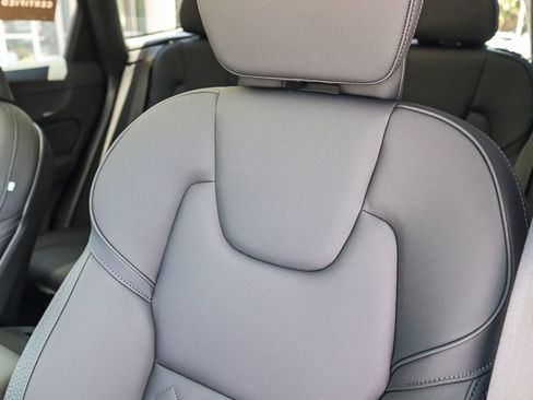 Certified 2026 Volvo XC60 B5 Plus w/ Climate Package PRO AWD/4WD image 29