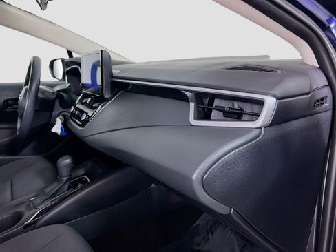 Used 2023 Toyota Corolla LE image 29