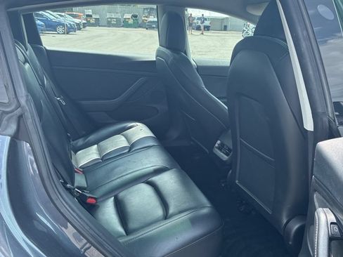 Used 2023 Tesla Model 3 Standard Range RWD image 5