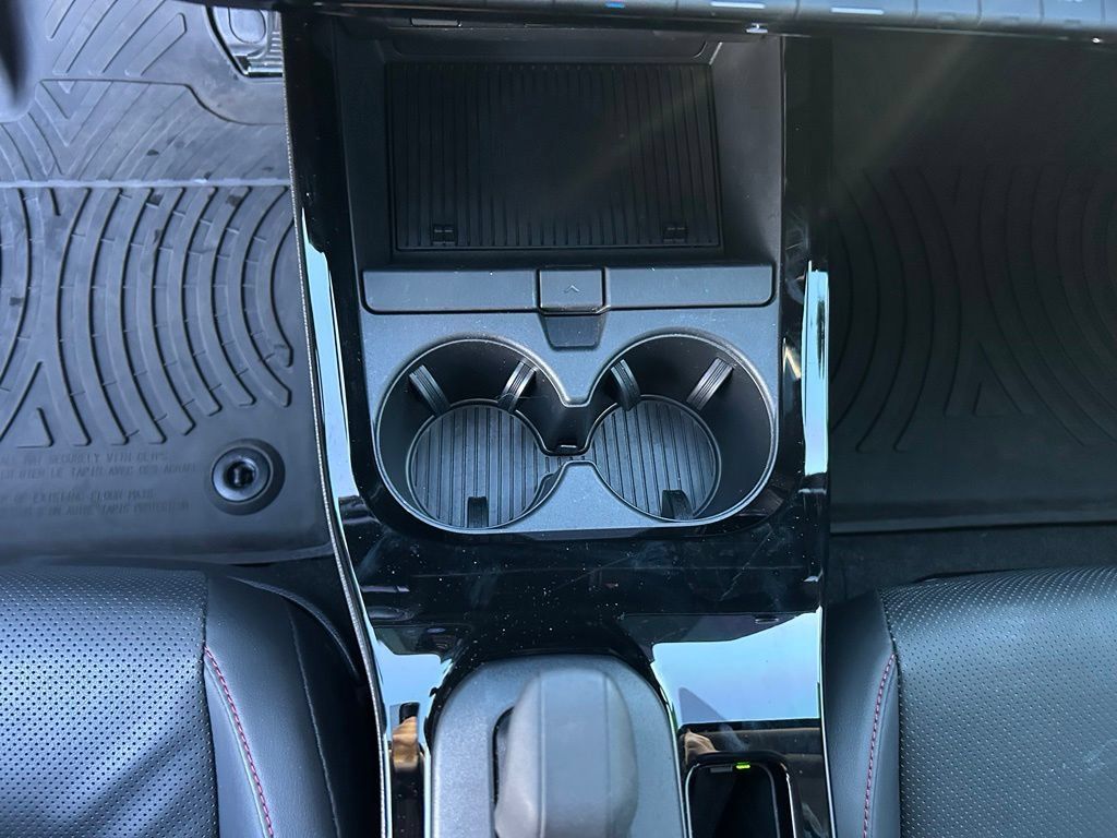 Used 2024 Toyota Prius Prime FWD image 20