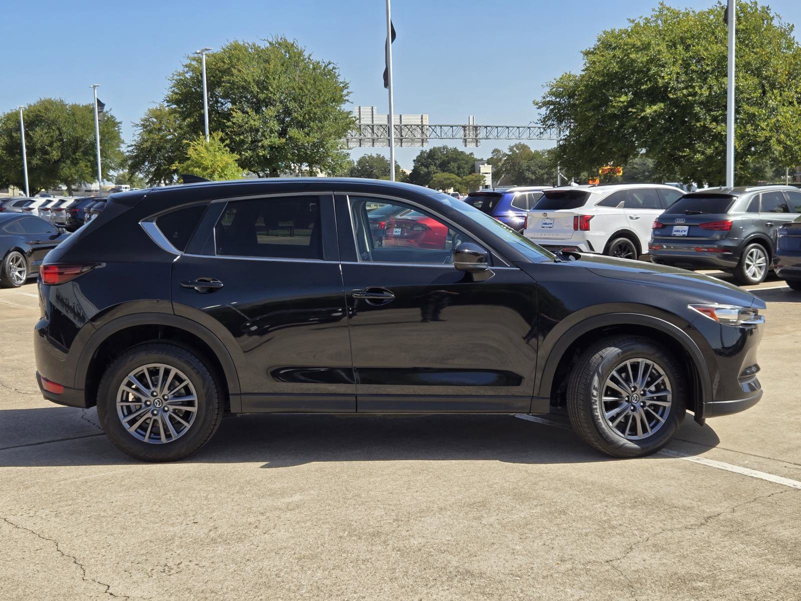 Used 2021 MAZDA CX-5 Touring FWD image 9