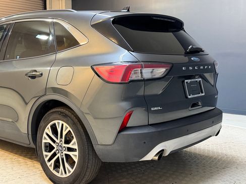 Used 2020 Ford Escape SEL FWD image 20