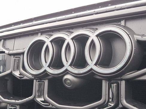 New 2026 Audi Q8 Premium Plus image 23