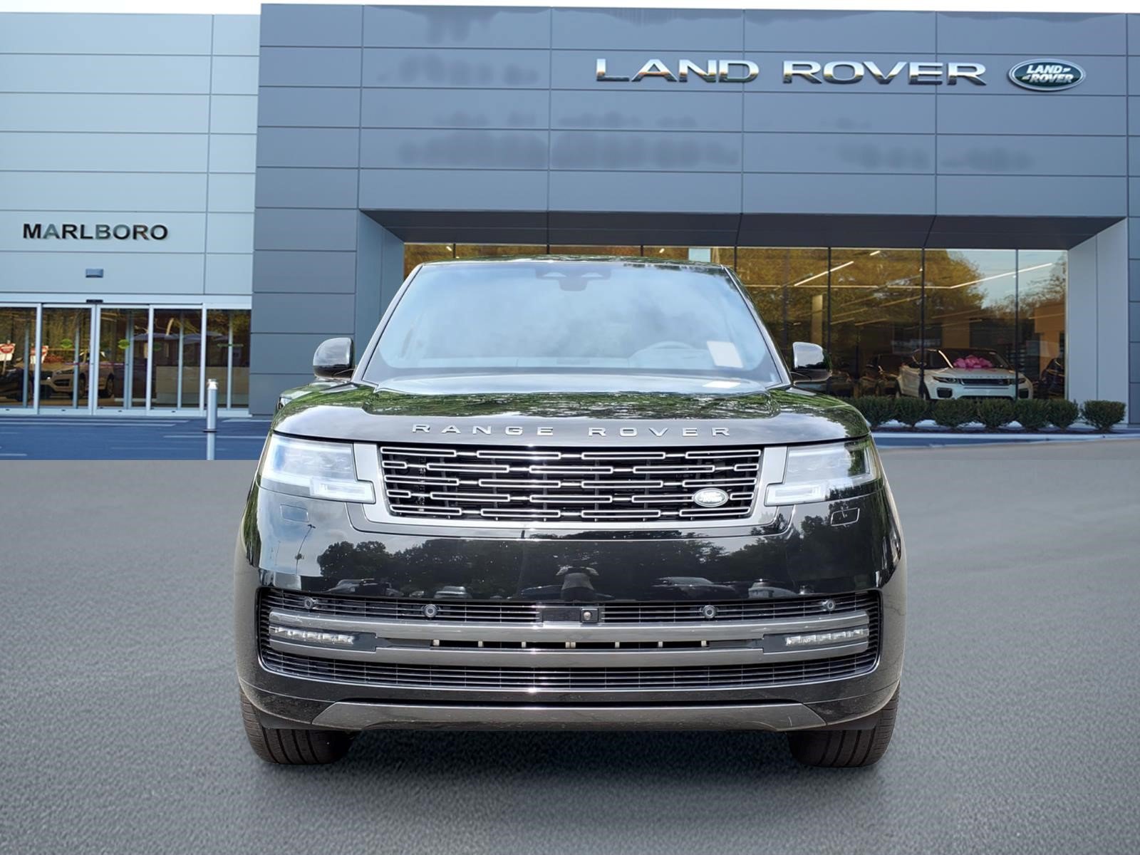 New 2027 Land Rover Range Rover Long Wheelbase SE AWD/4WD image 8