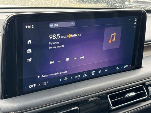 Used 2025 Lincoln Aviator Reserve w/ Luxury Package image 17