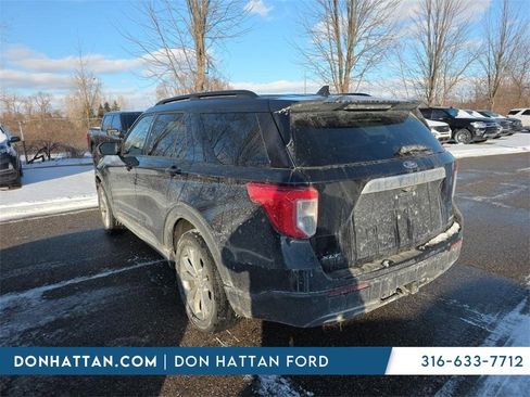 Used 2023 Ford Explorer XLT w/ Equipment Group 202A image 5