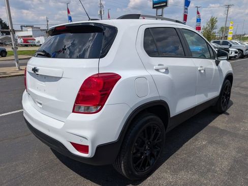 Used 2022 Chevrolet Trax LT w/ Driver Confidence Package AWD/4WD image 5