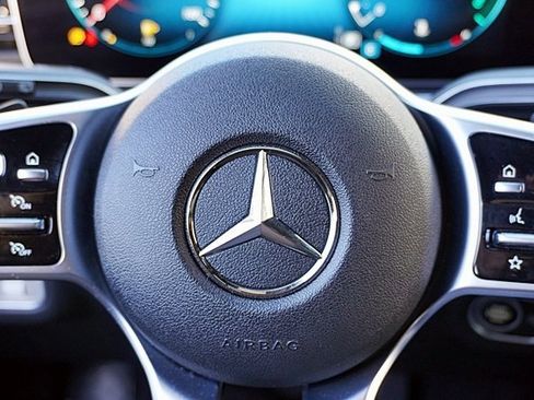 Used 2022 Mercedes-Benz GLE 350 4MATIC image 38